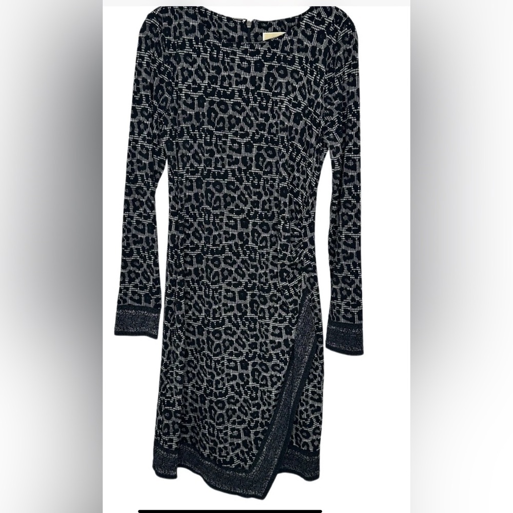 Elegant Black and Gray Patterned Dress